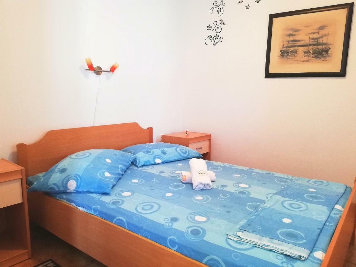Apartments Amfora Gdinj Экстерьер фото