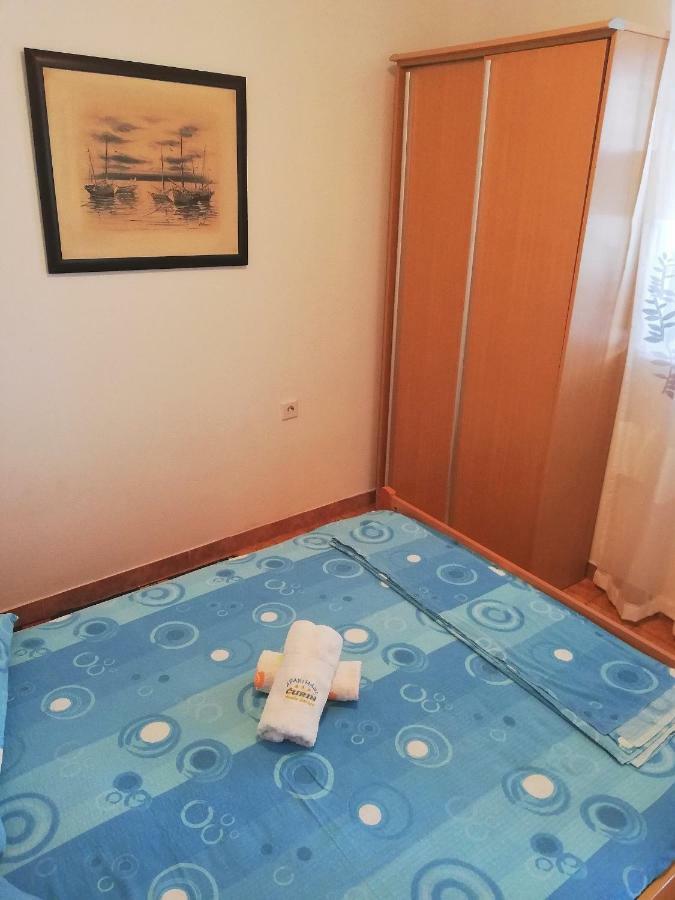 Apartments Amfora Gdinj Экстерьер фото
